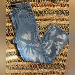 Denim Donna Karan ankle flare bottom jeans. Size 27. No stretch. Great condition